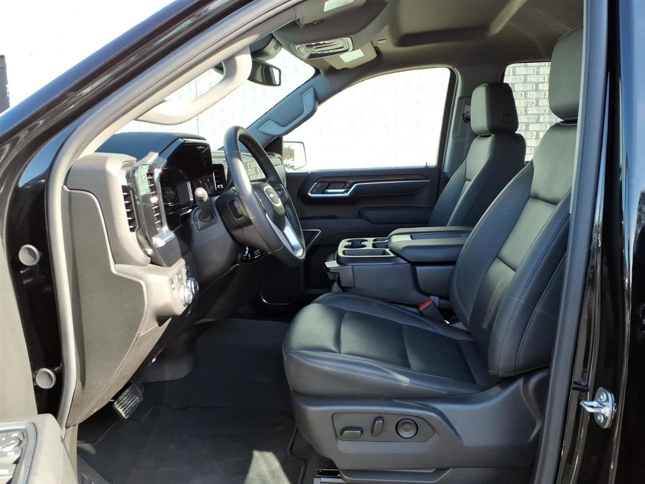 Used 2025 GMC Sierra 1500 SLT image 12