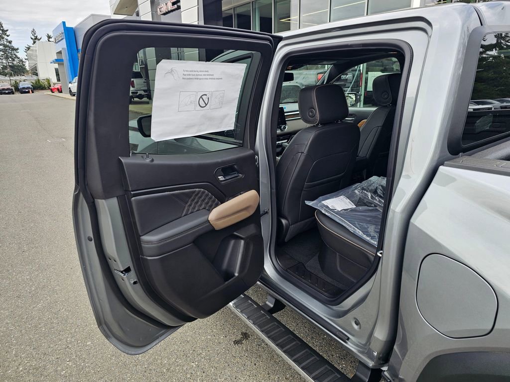 New 2026 GMC Canyon Denali w/ LPO, Black Badging Package image 16