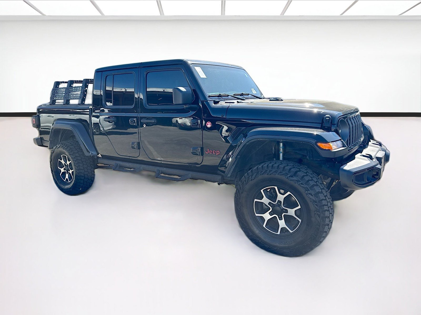 Used 2025 Jeep Gladiator Sport AWD/4WD image 3