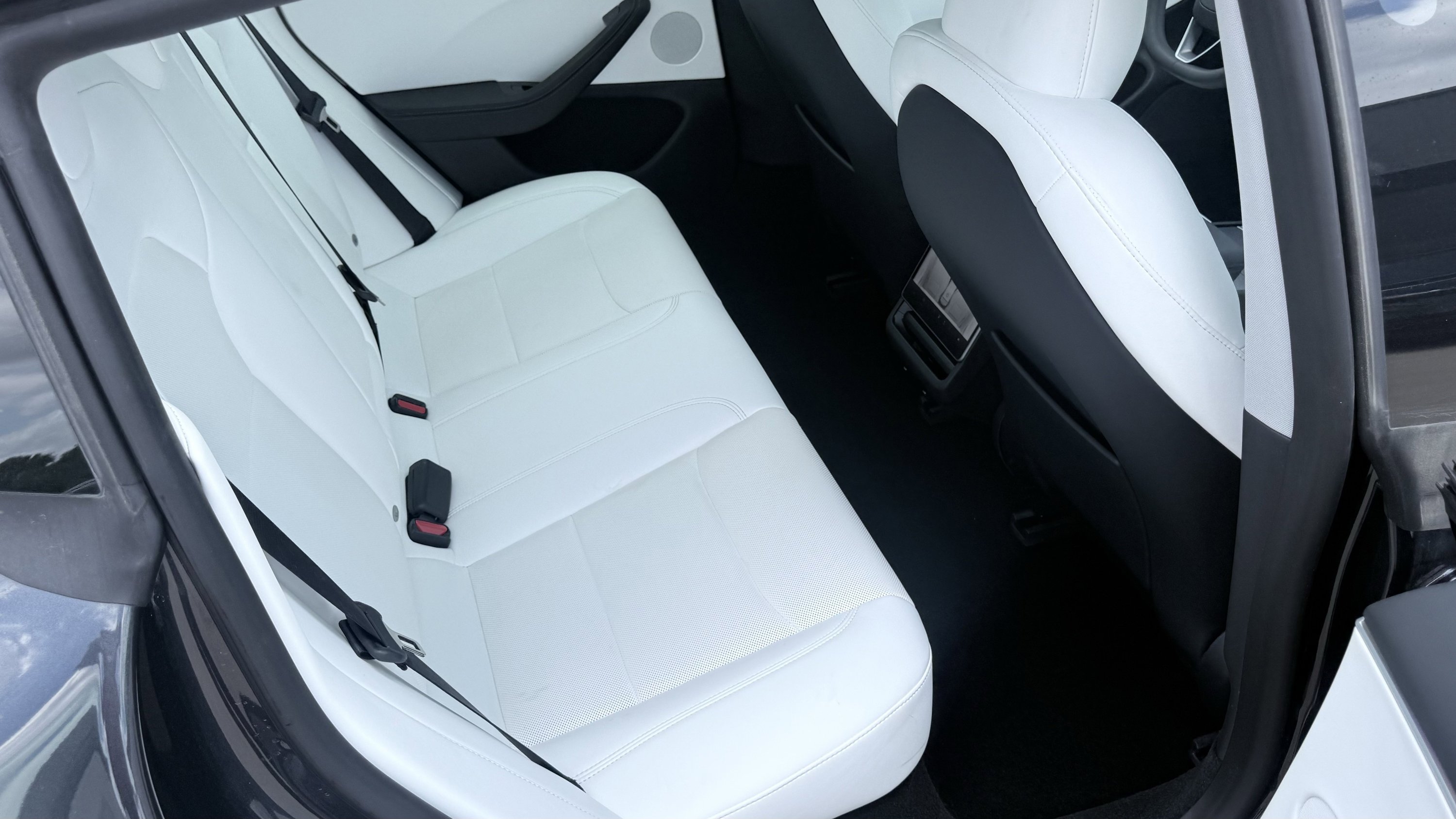 Used 2024 Tesla Model 3 Long Range RWD image 38