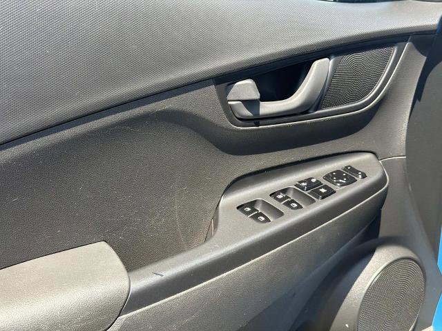 Used 2019 Hyundai Kona SE image 19