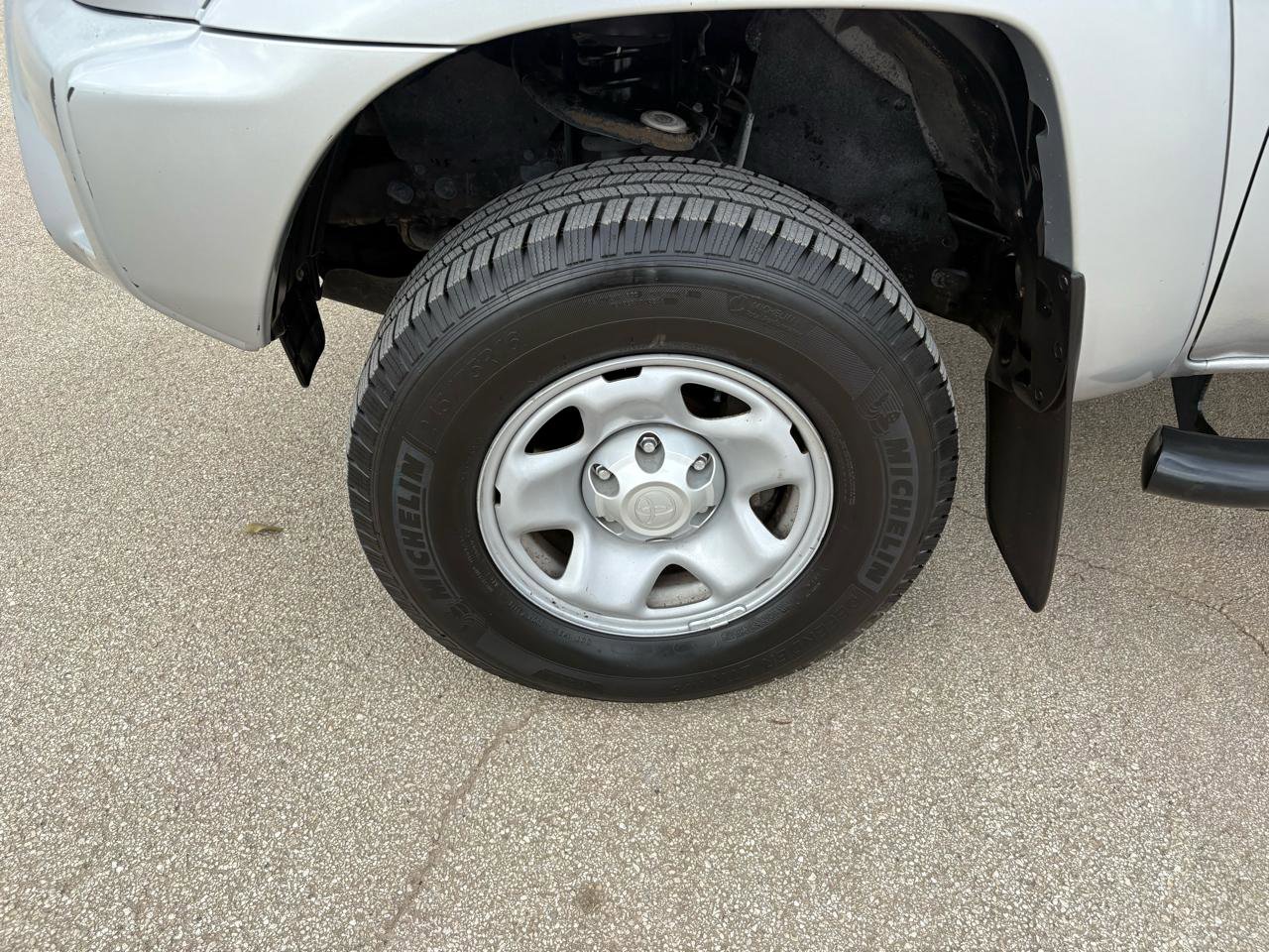 Used 2013 Toyota Tacoma PreRunner w/ SR5 Pkg image 45