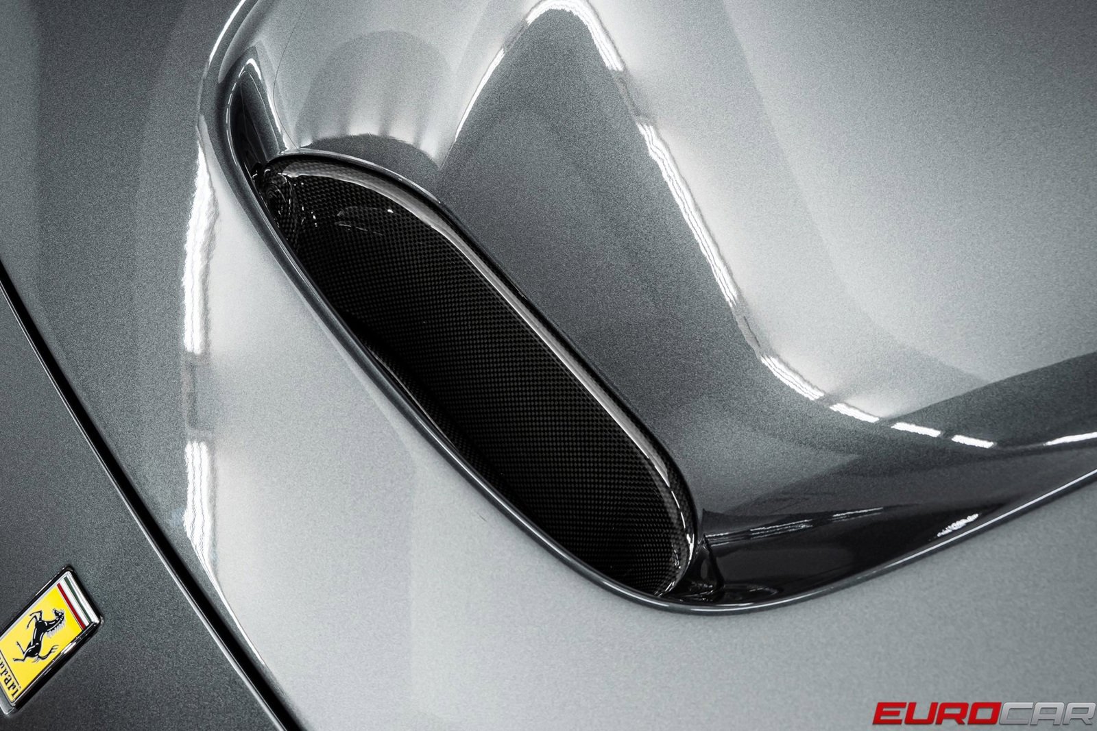 Used 2022 Ferrari F8 Tributo image 12