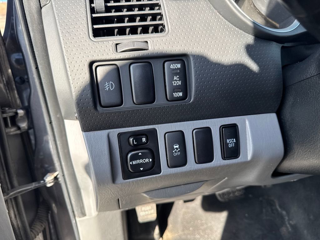 Used 2015 Toyota Tacoma 4x4 Access Cab V6 w/ TRD Sport Package image 21