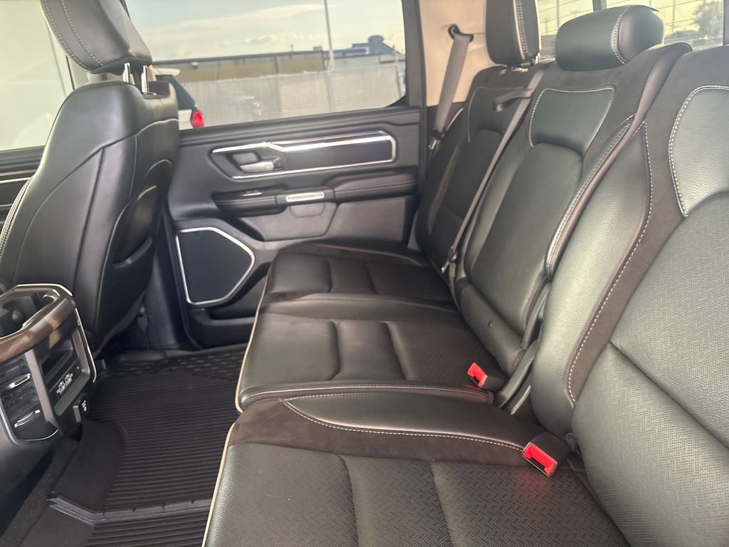 Used 2022 RAM 1500 Laramie AWD/4WD image 31