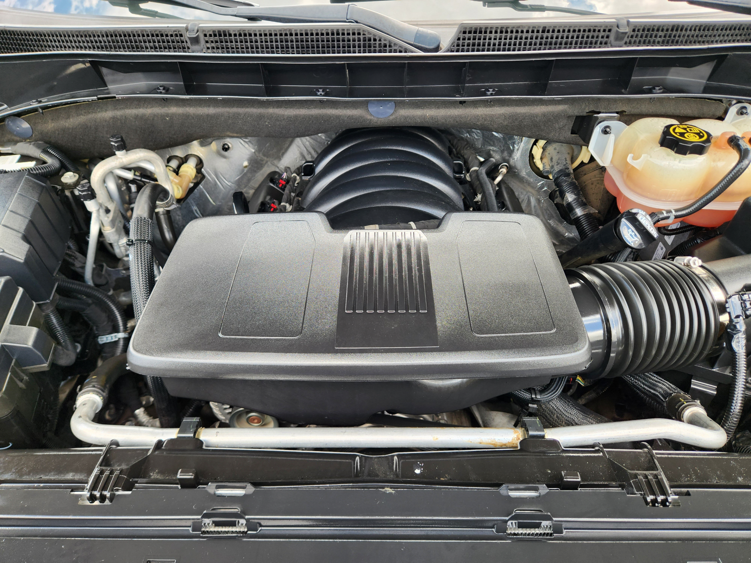 Used 2022 Cadillac Escalade Premium Luxury RWD image 7