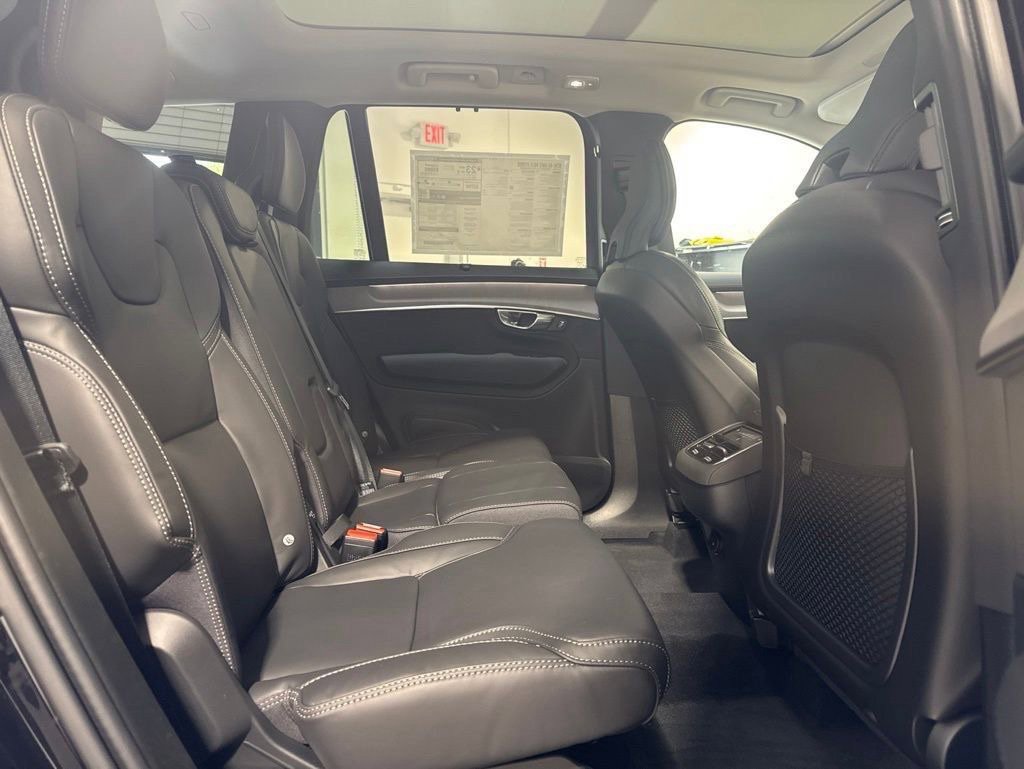 New 2026 Volvo XC90 B6 Plus w/ Protection Package Premier AWD/4WD image 25
