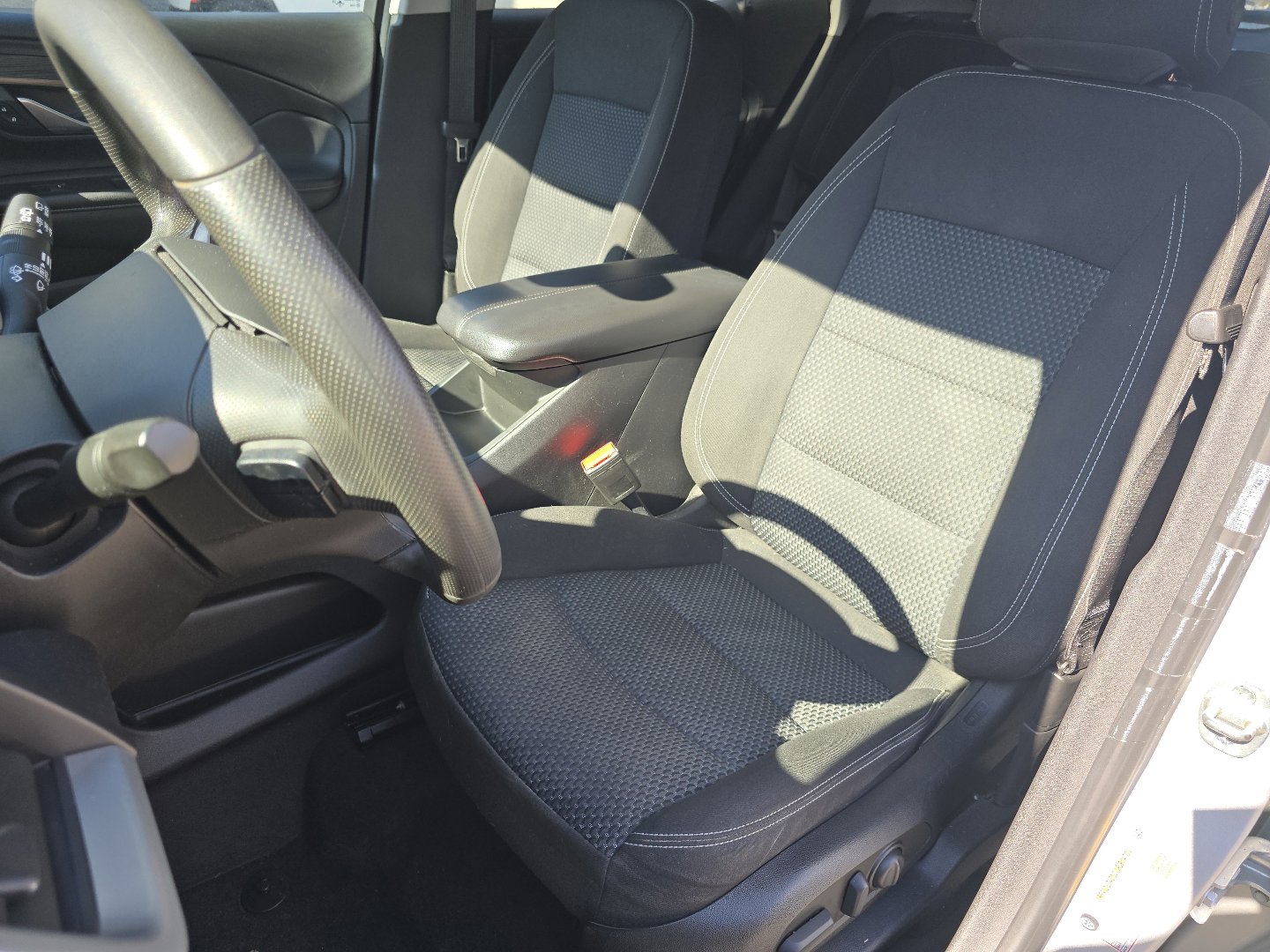 Used 2022 GMC Terrain SLE w/ Driver Convenience Package image 24