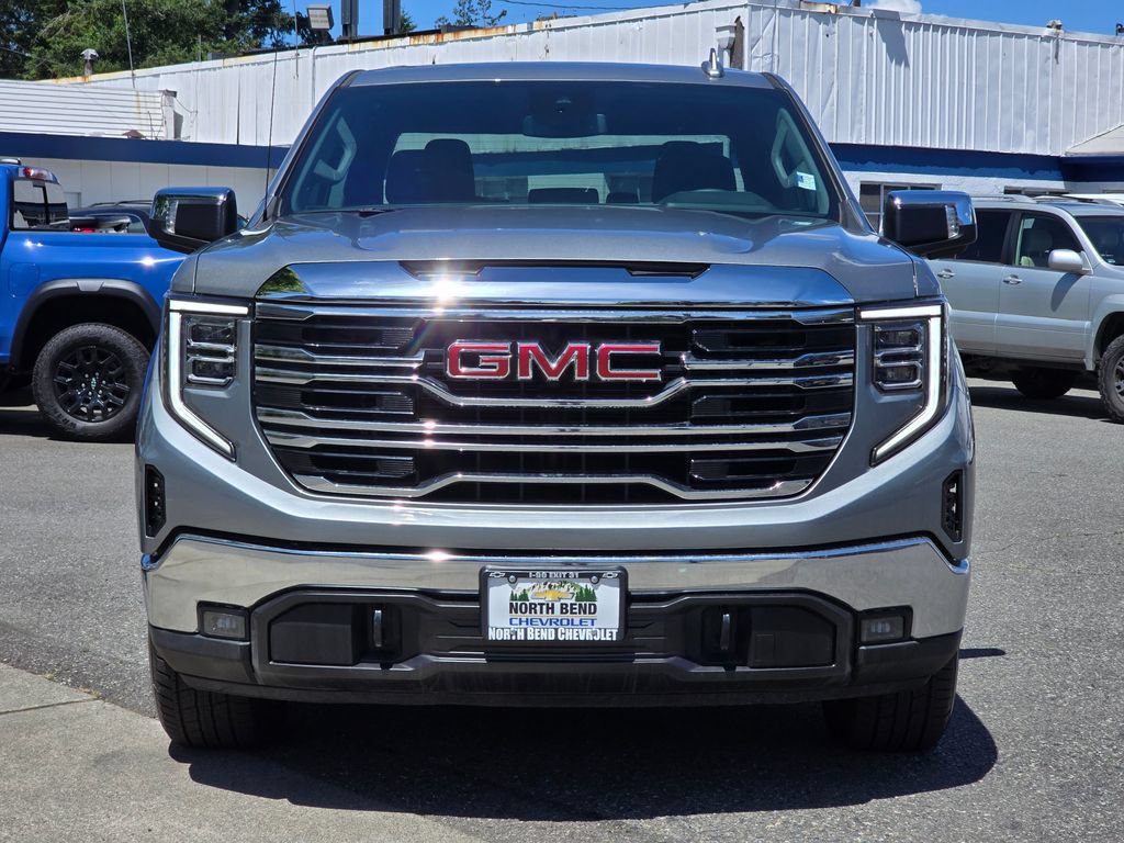 Used 2025 GMC Sierra 1500 SLT w/ SLT Premium Package AWD/4WD image 2