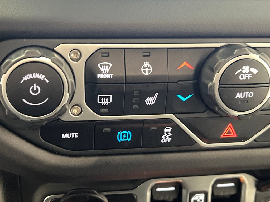 Used 2025 Jeep Wrangler Sahara 4xe image 45