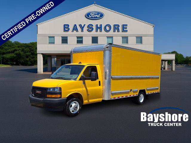 Used 2022 GMC Savana 3500 Extended w/ Power Convenience Package RWD image 1