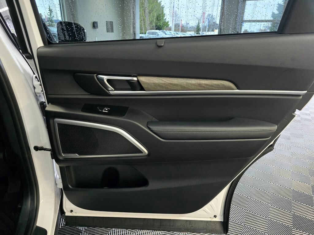 Used 2022 Kia Telluride EX w/ EX Premium Package image 42