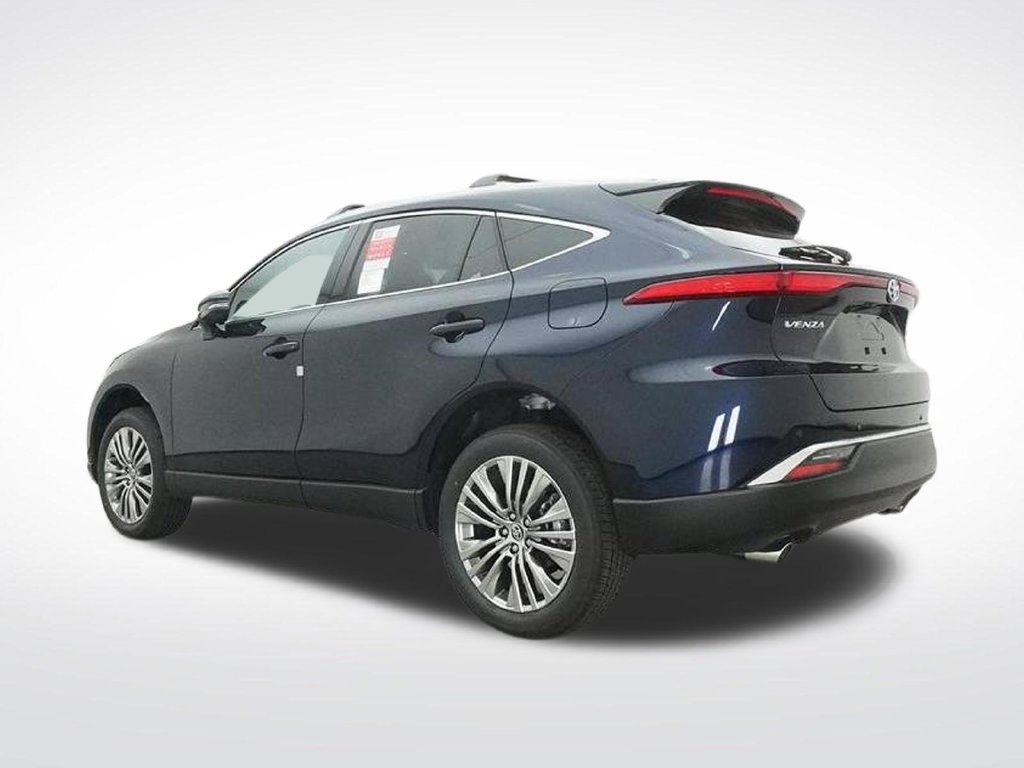 Used 2024 Toyota Venza XLE AWD/4WD image 24