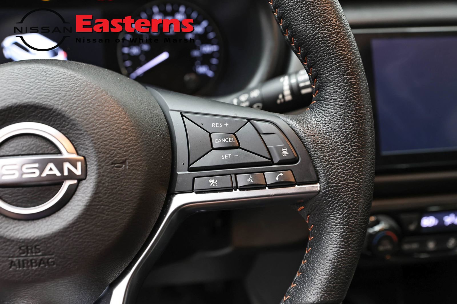 Used 2023 Nissan Kicks SR w/ SR Premium Package FWD image 16