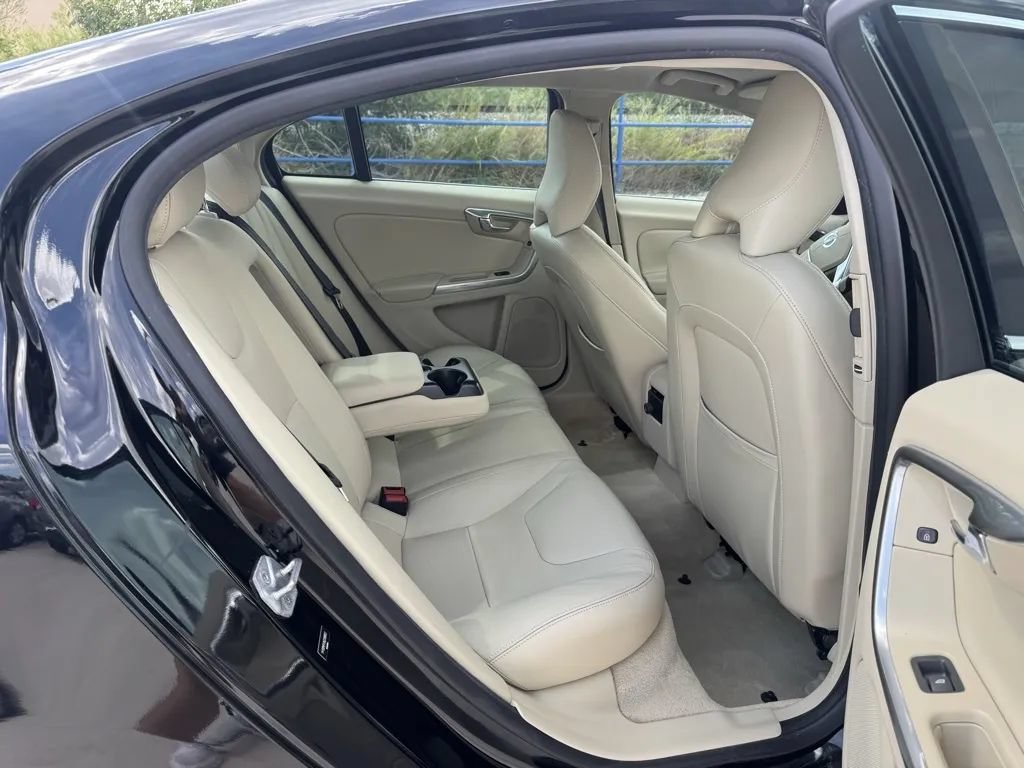 Used 2016 Volvo S60 T5 Premier w/ Convenience Package FWD image 33