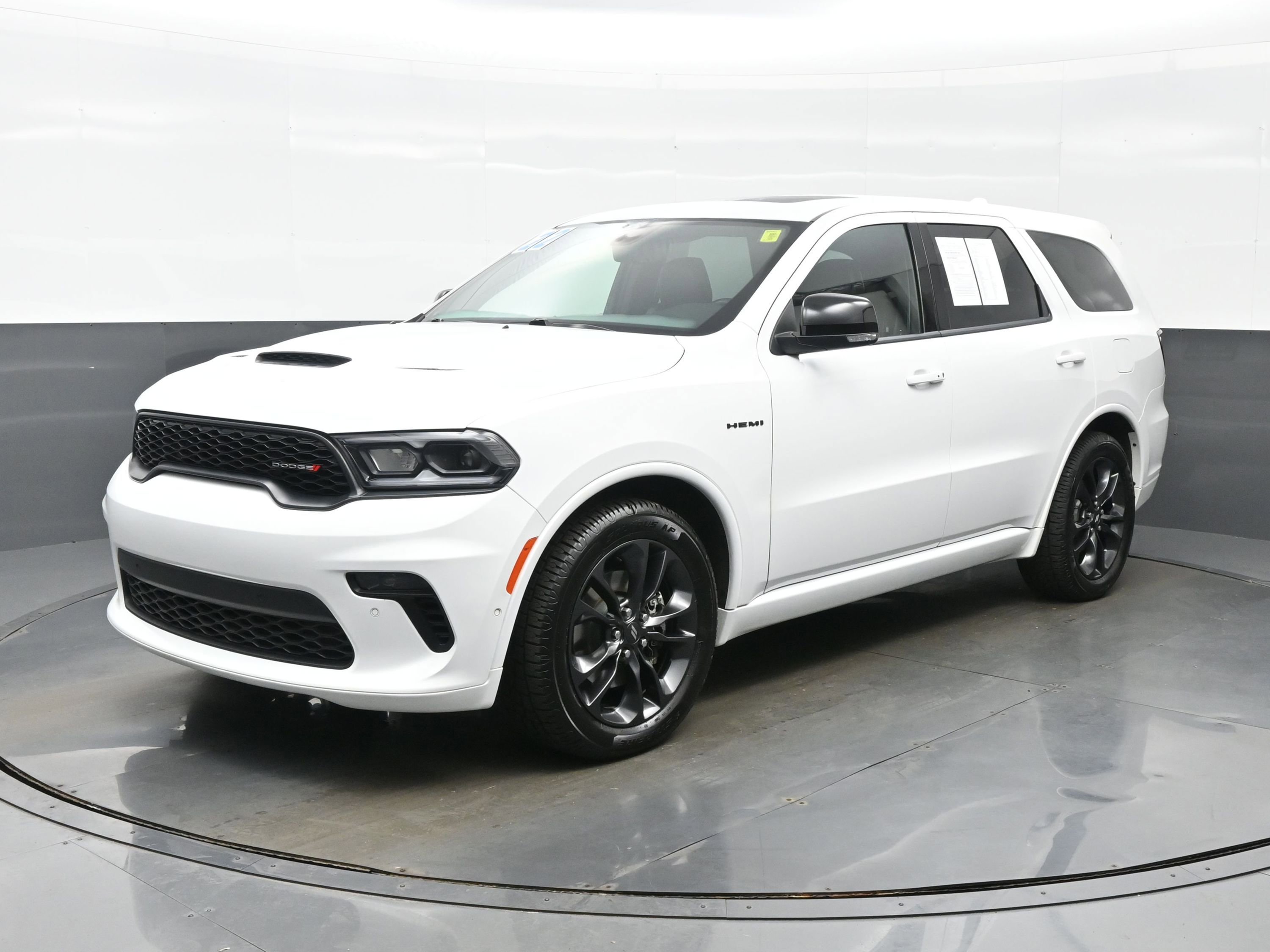 Used 2022 Dodge Durango R/T w/ Blacktop Package image 2