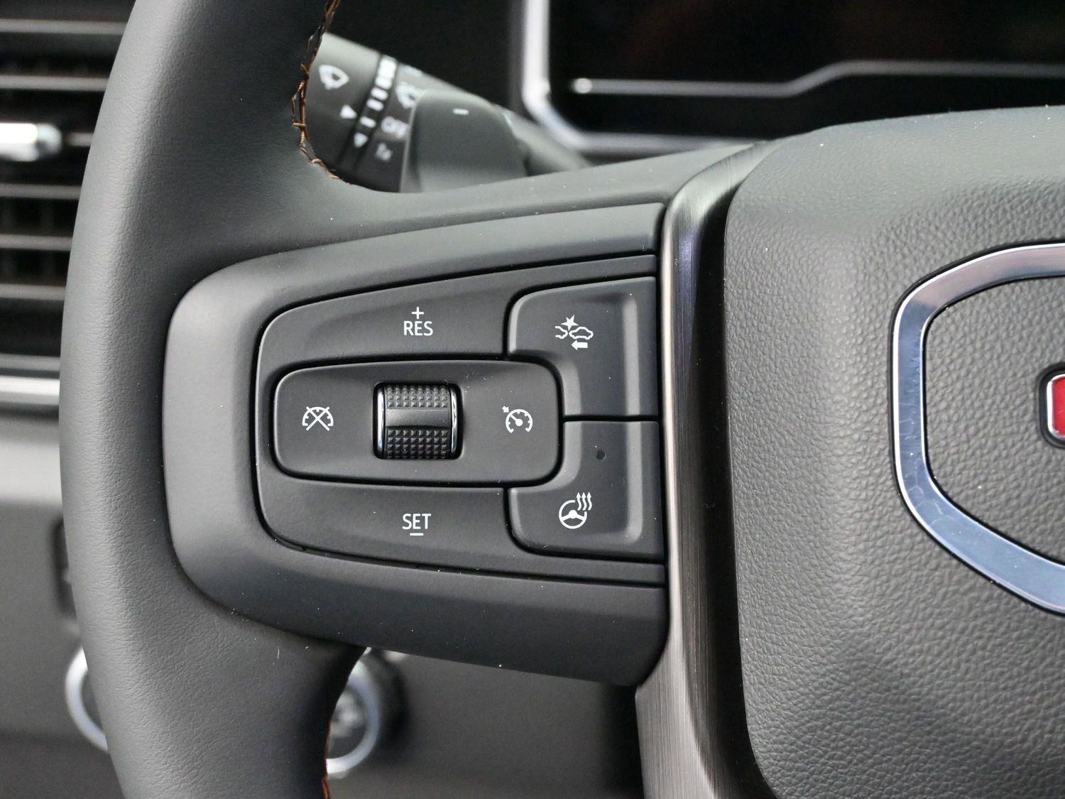 Used 2025 GMC Sierra 1500 AT4 w/ AT4 Premium Package image 18