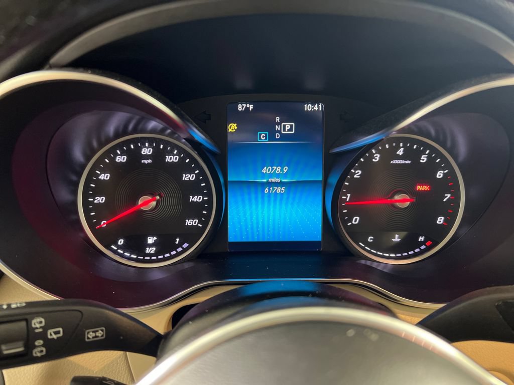 Used 2021 Mercedes-Benz GLC 300 image 5