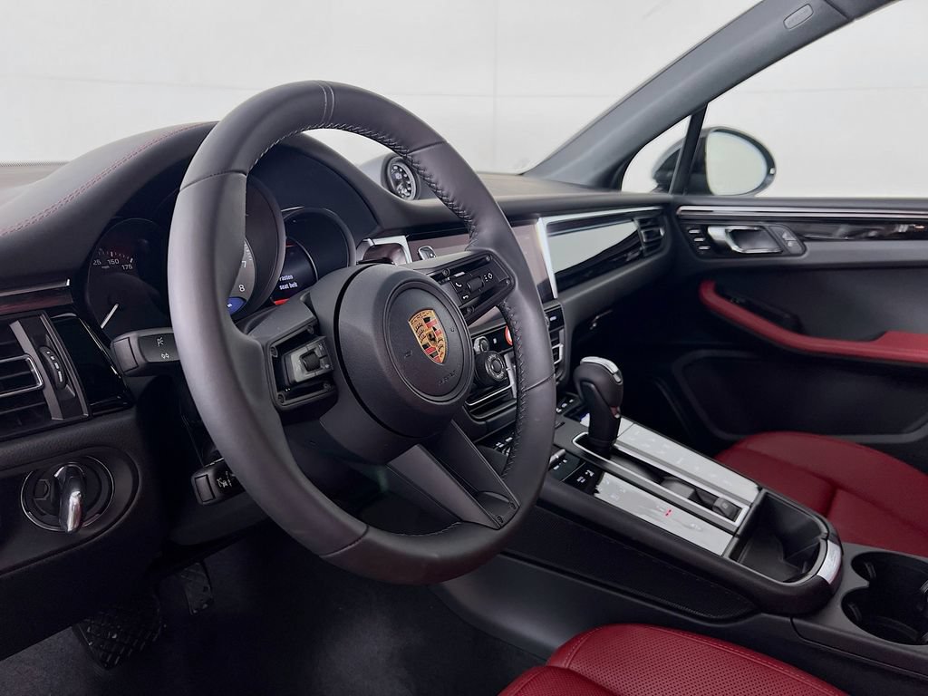 New 2026 Porsche Macan S AWD/4WD image 4
