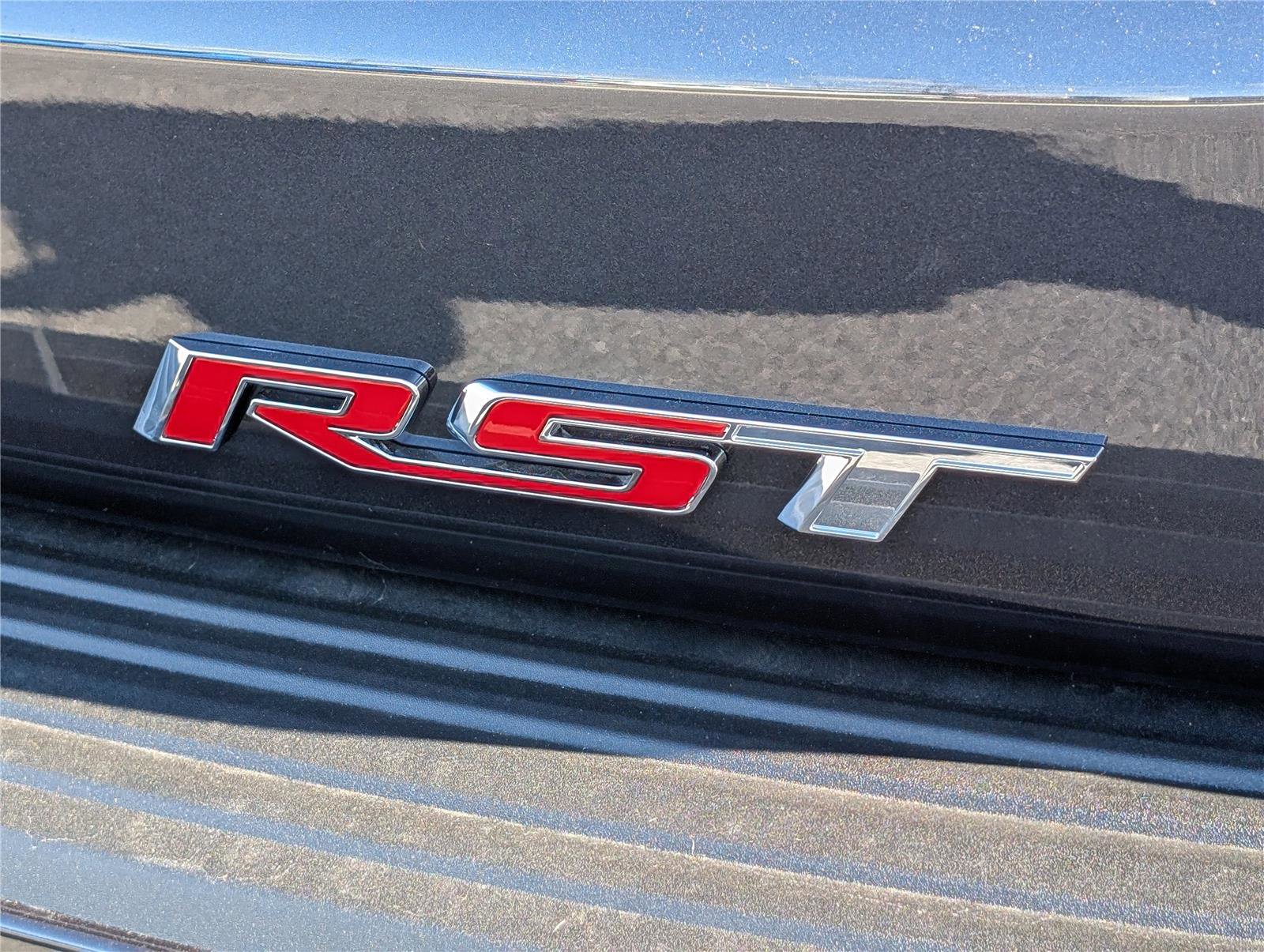 New 2026 Chevrolet Suburban RST w/ Comfort Package image 5