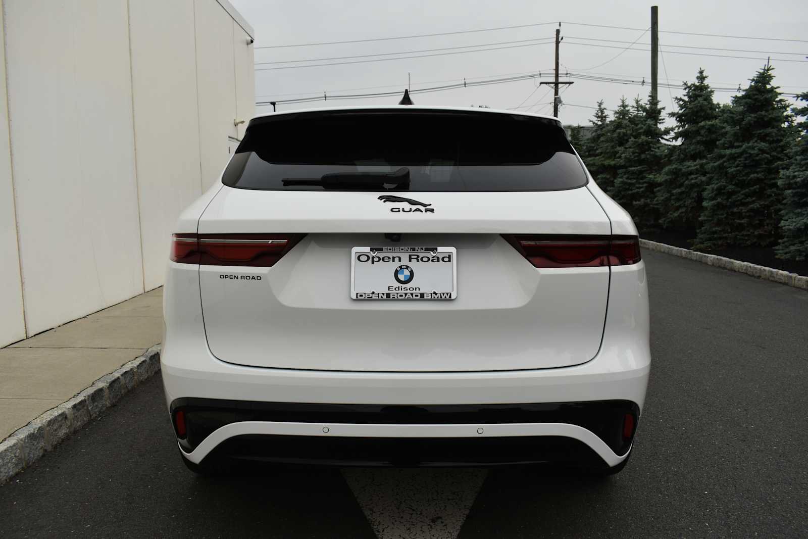 Used 2024 Jaguar F-PACE R-Dynamic S AWD/4WD image 6