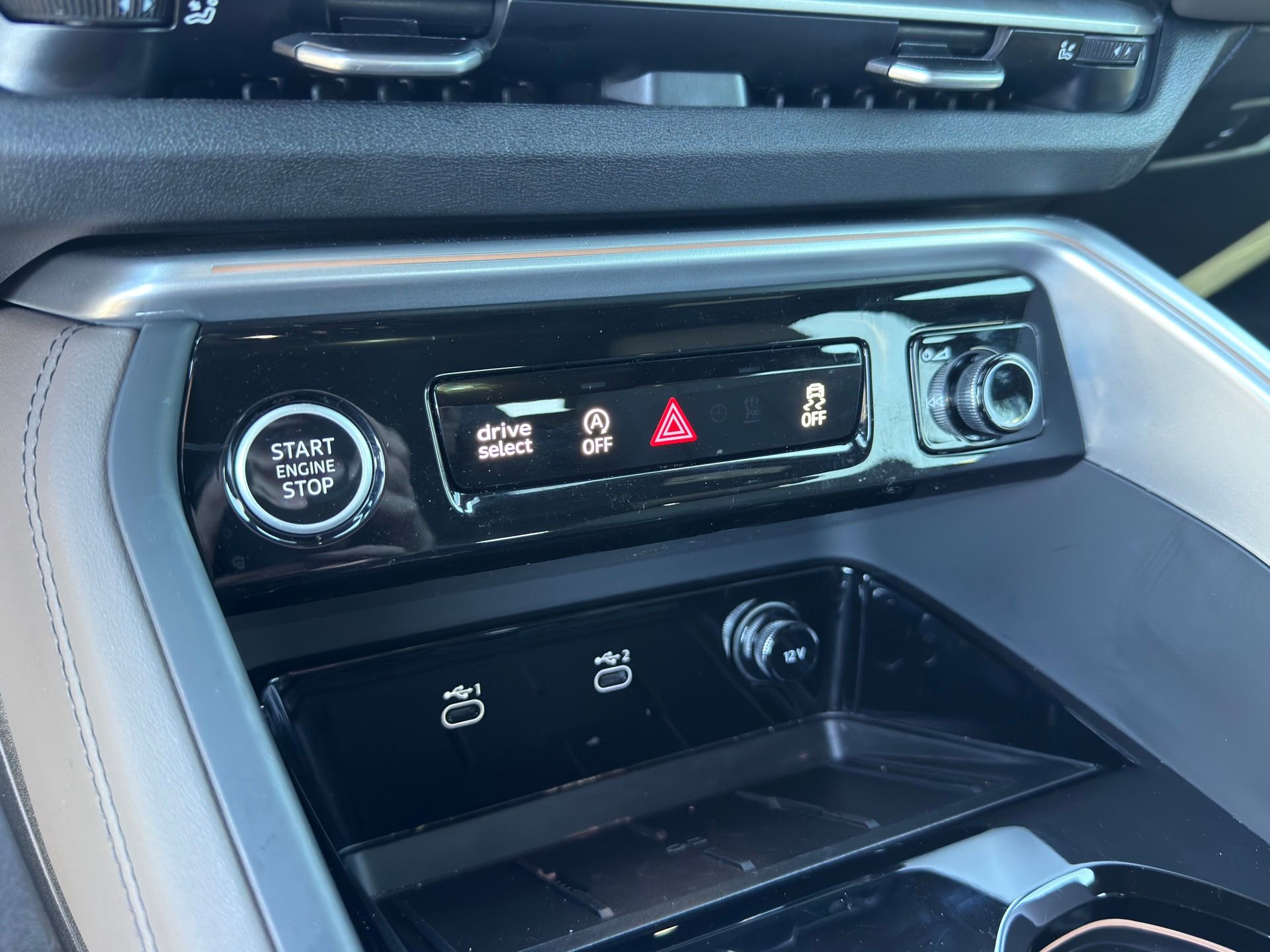 Certified 2025 Audi Q5 Premium w/ Convenience Package image 8