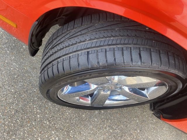 Used 2009 Dodge Challenger R/T RWD image 31
