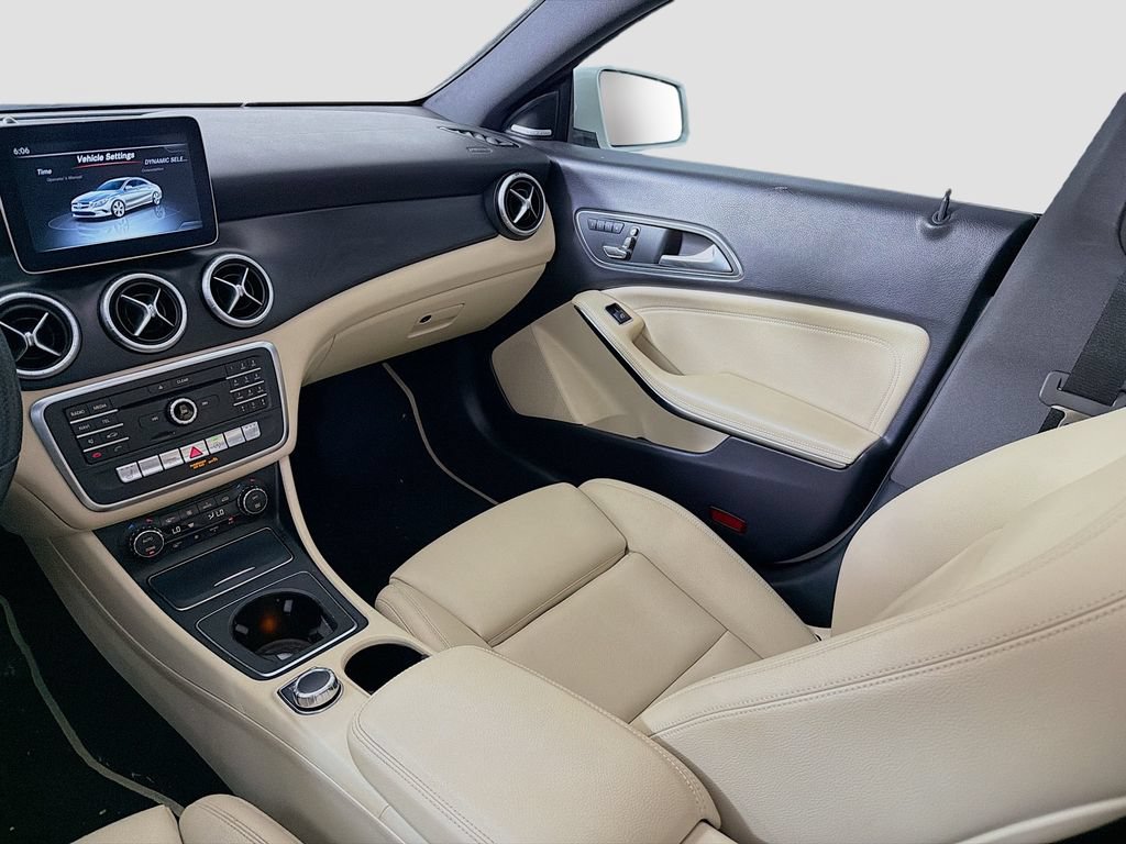 Used 2019 Mercedes-Benz CLA 250 4MATIC image 23