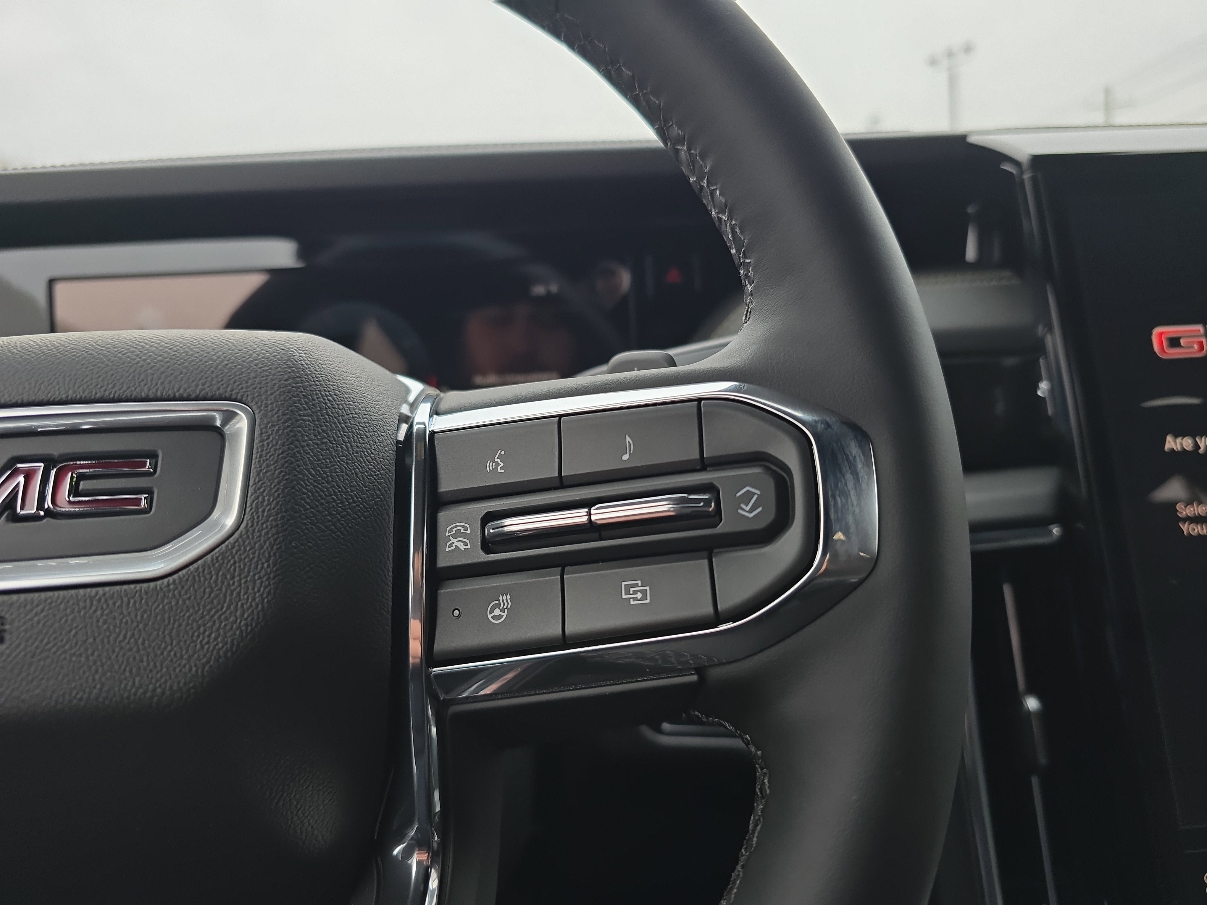 New 2026 GMC Yukon XL Elevation w/ LPO, Floor Liner Package image 24