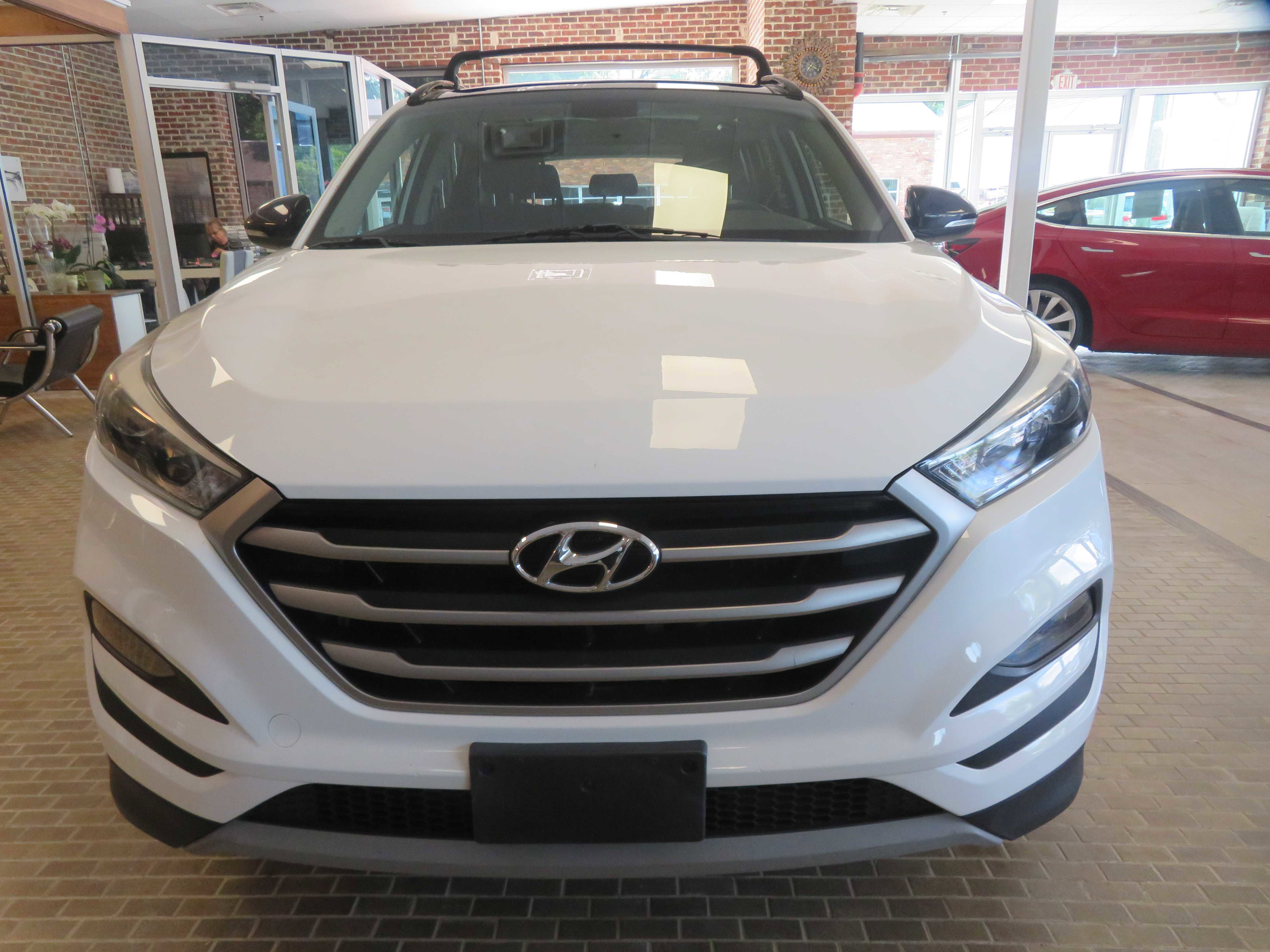 Used 2017 Hyundai Tucson Night AWD/4WD image 57