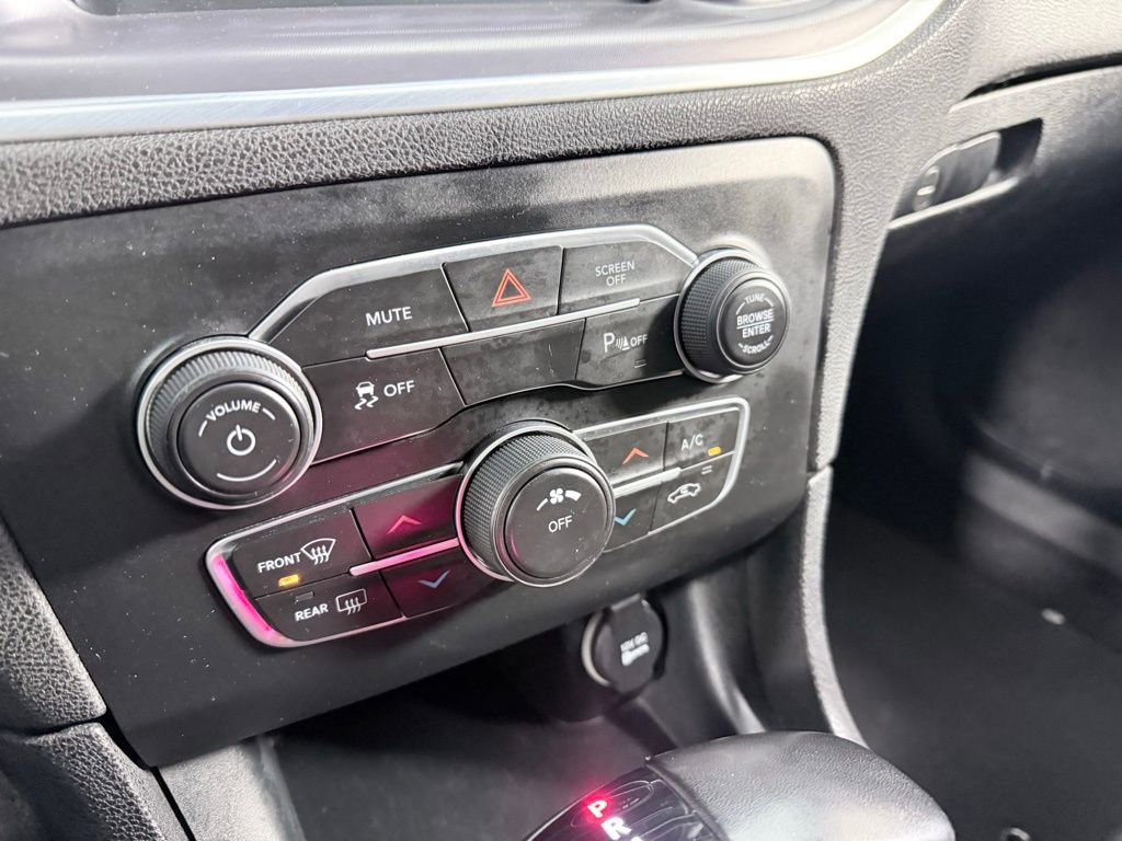 Used 2022 Dodge Charger SXT image 20