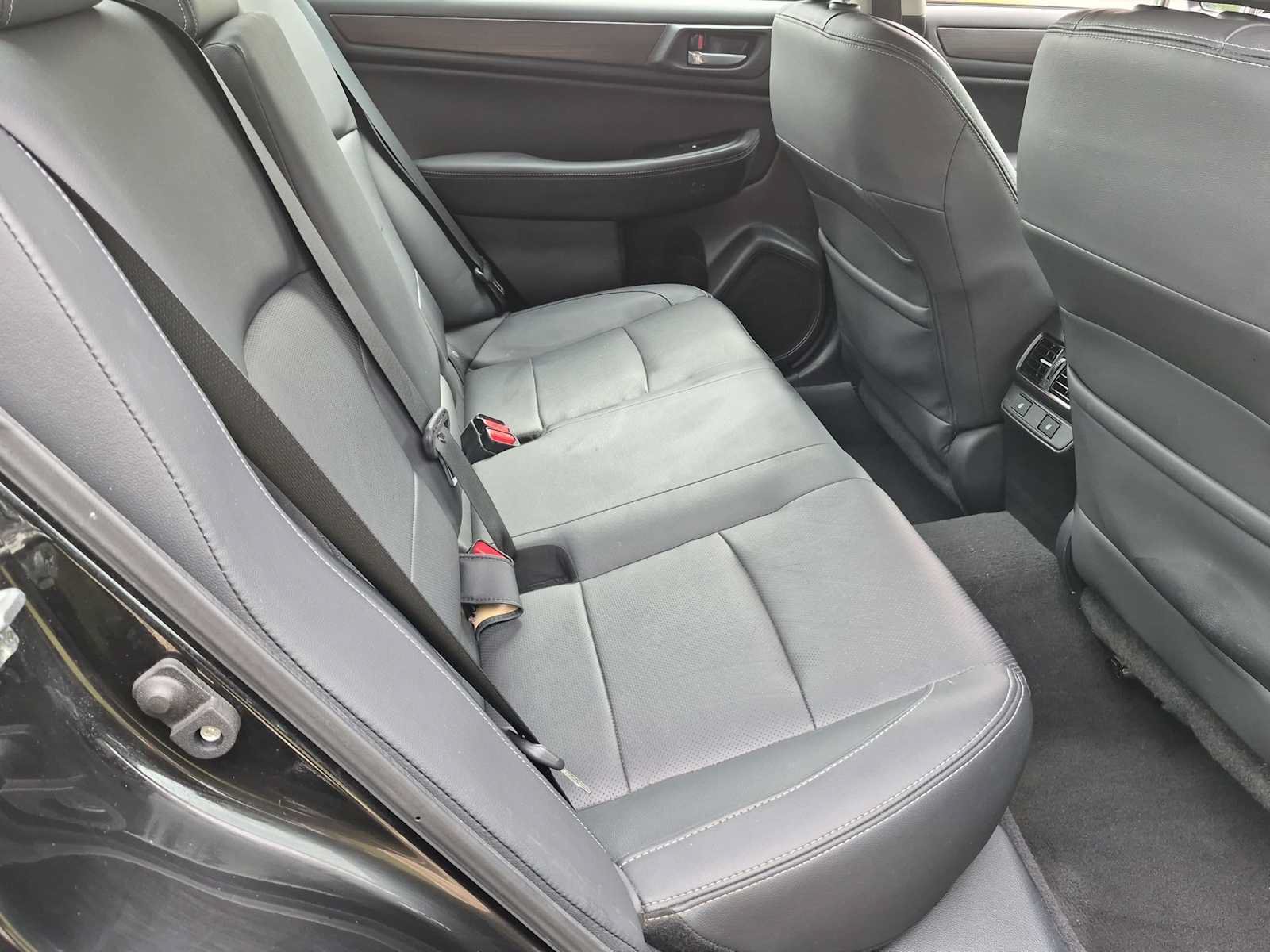 Used 2016 Subaru Legacy 2.5i Limited AWD/4WD image 21