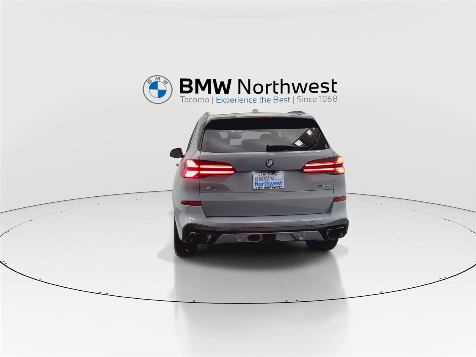 New 2026 BMW X5 xDrive50e w/ Executive Package AWD/4WD image 13
