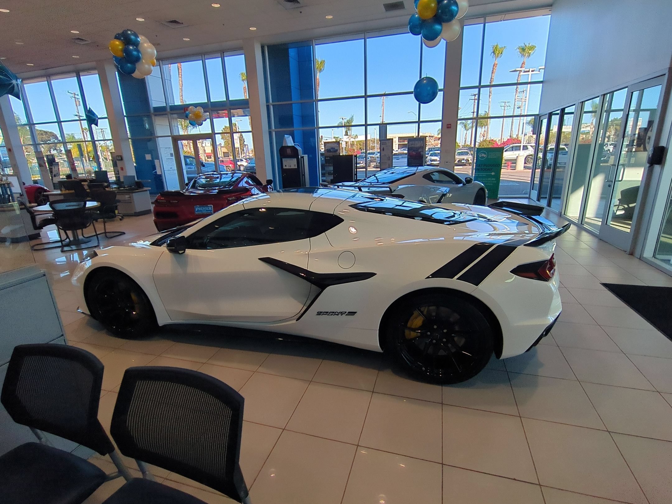 New 2027 Chevrolet Corvette Grand Sport w/ Z52 Sport Performance Package RWD image 2