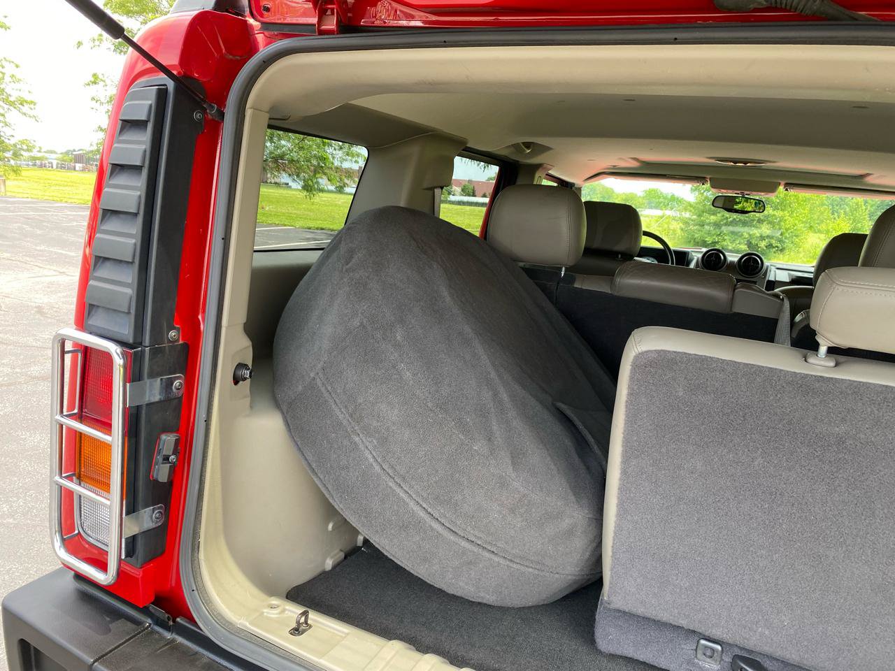 Used 2004 HUMMER H2 AWD/4WD image 30