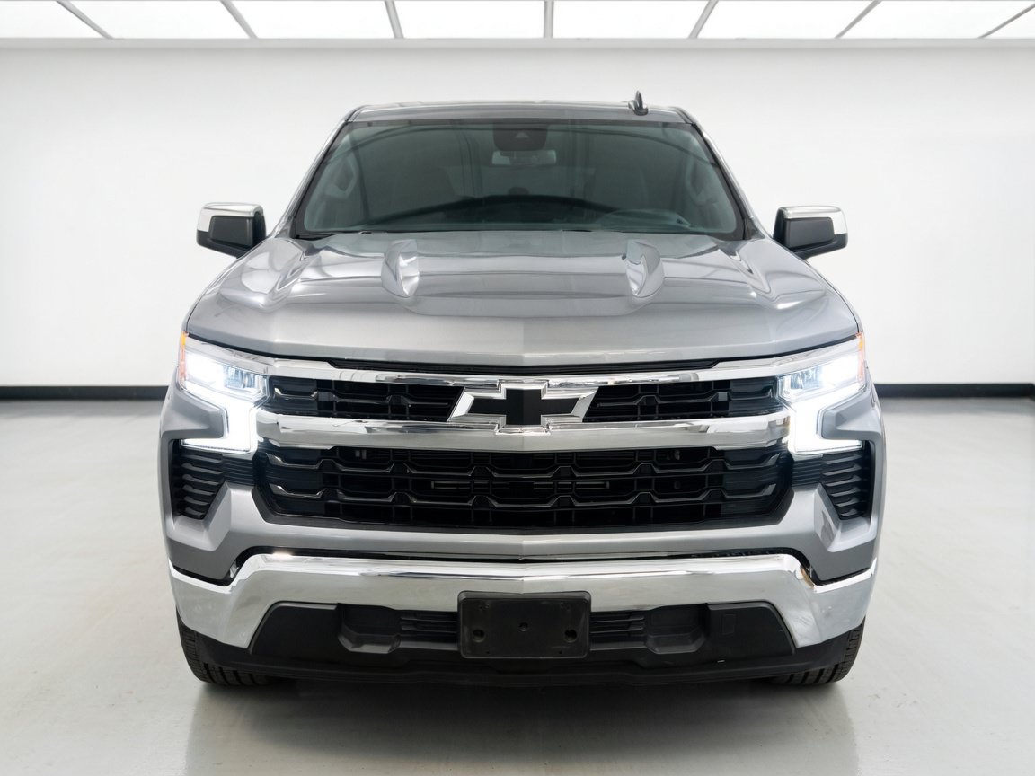 Used 2023 Chevrolet Silverado 1500 LT RWD image 2