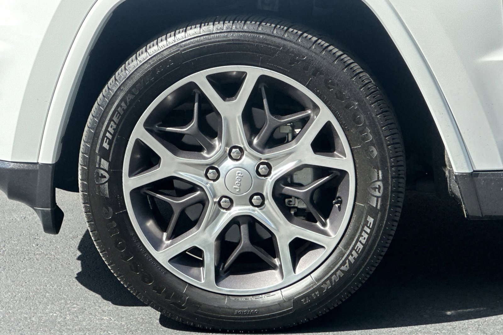 Used 2018 Jeep Grand Cherokee Limited image 35