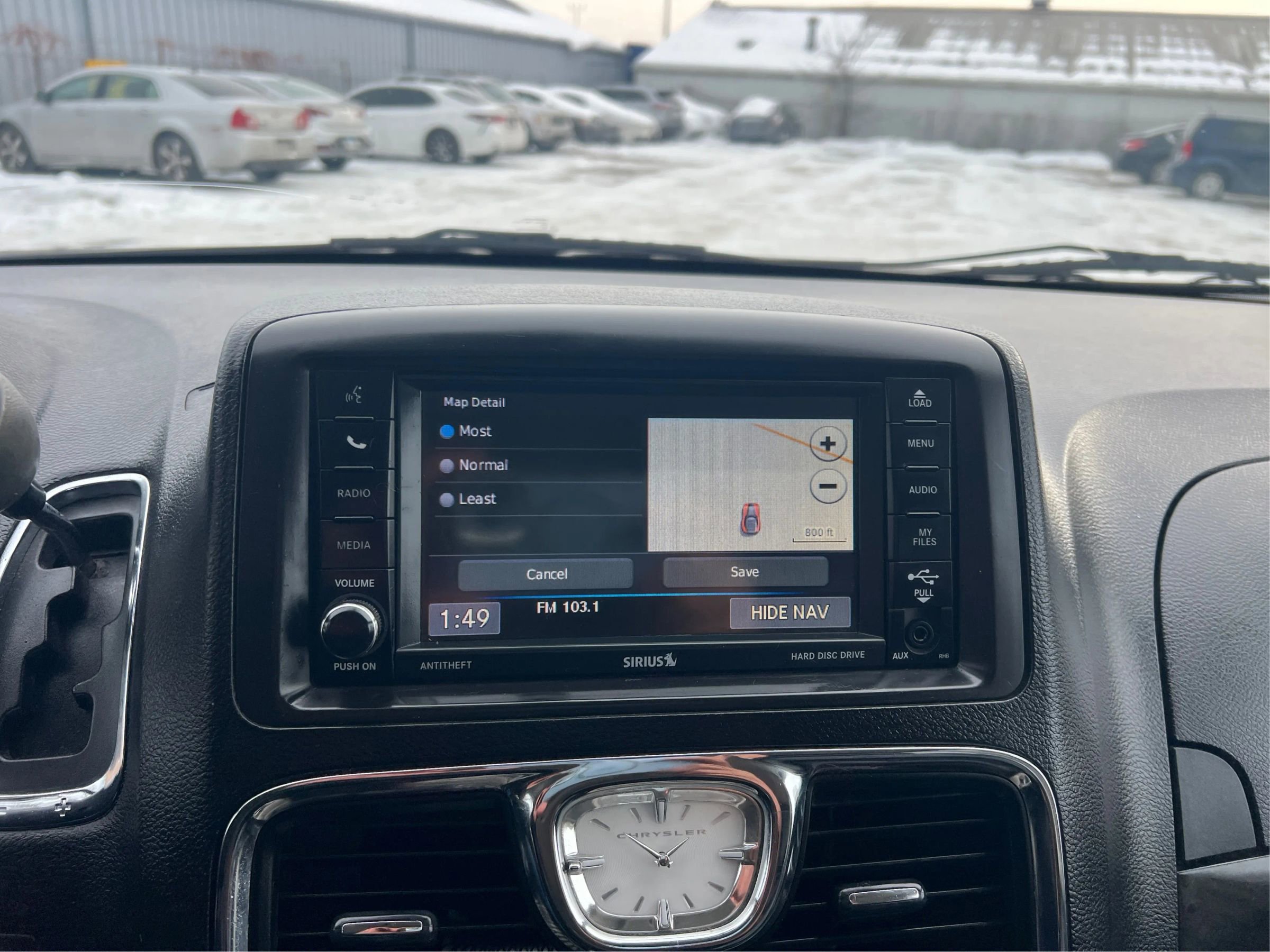 Used 2015 Chrysler Town & Country Touring image 26