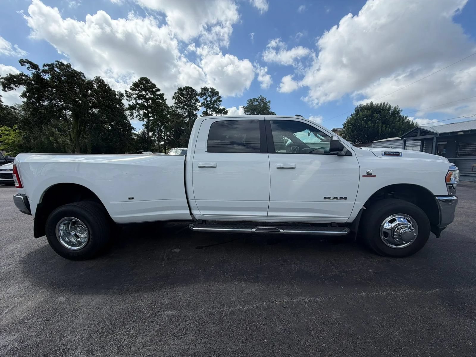 Used 2022 RAM 3500 Big Horn AWD/4WD image 7