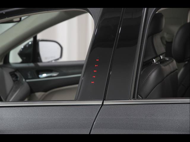 Used 2019 Lincoln MKC Reserve AWD/4WD image 4