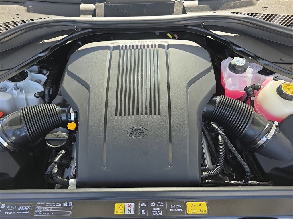 New 2026 Land Rover Range Rover Long Wheelbase SE image 33