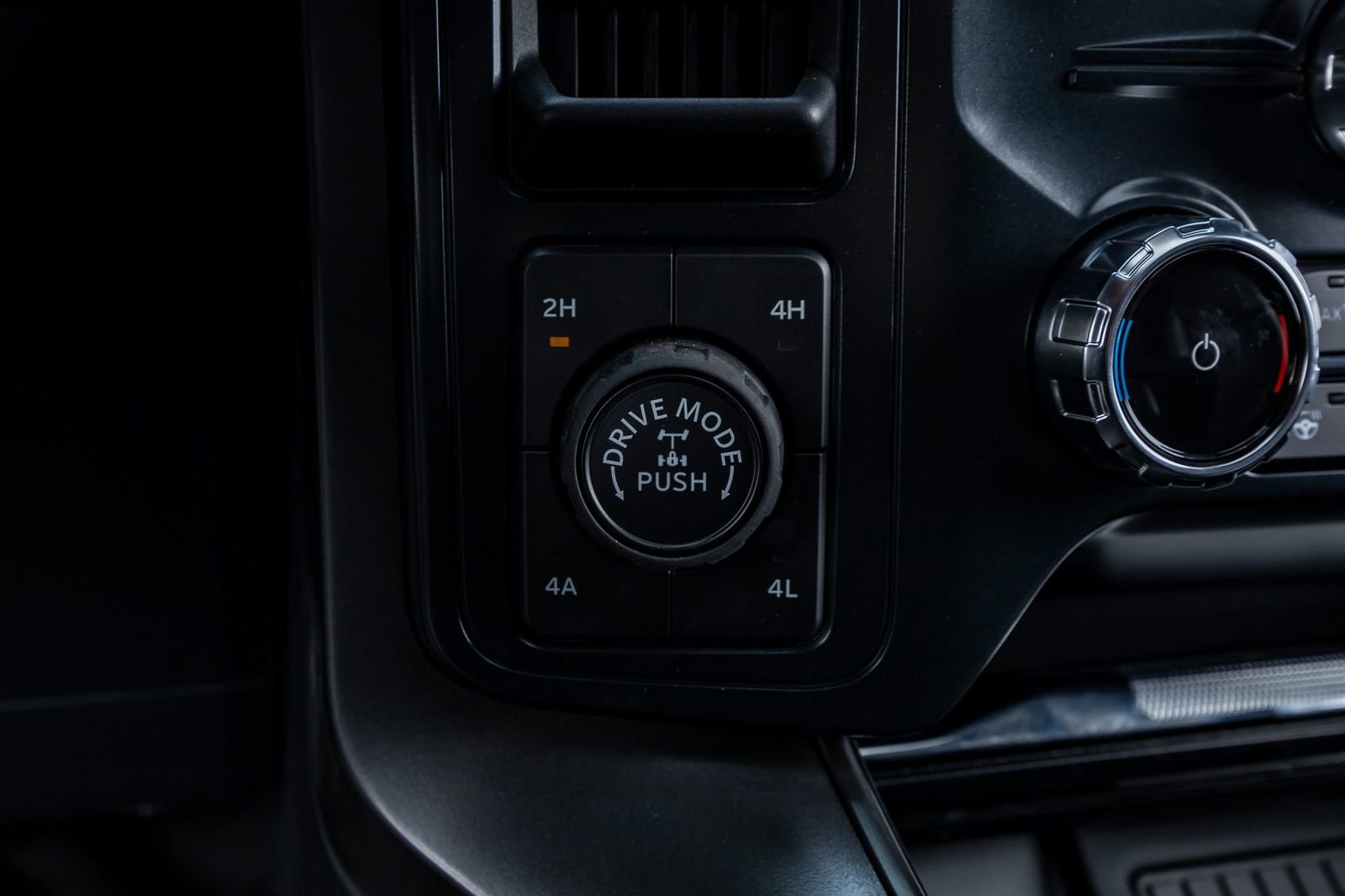 Used 2026 Ford F150 Lariat AWD/4WD image 24