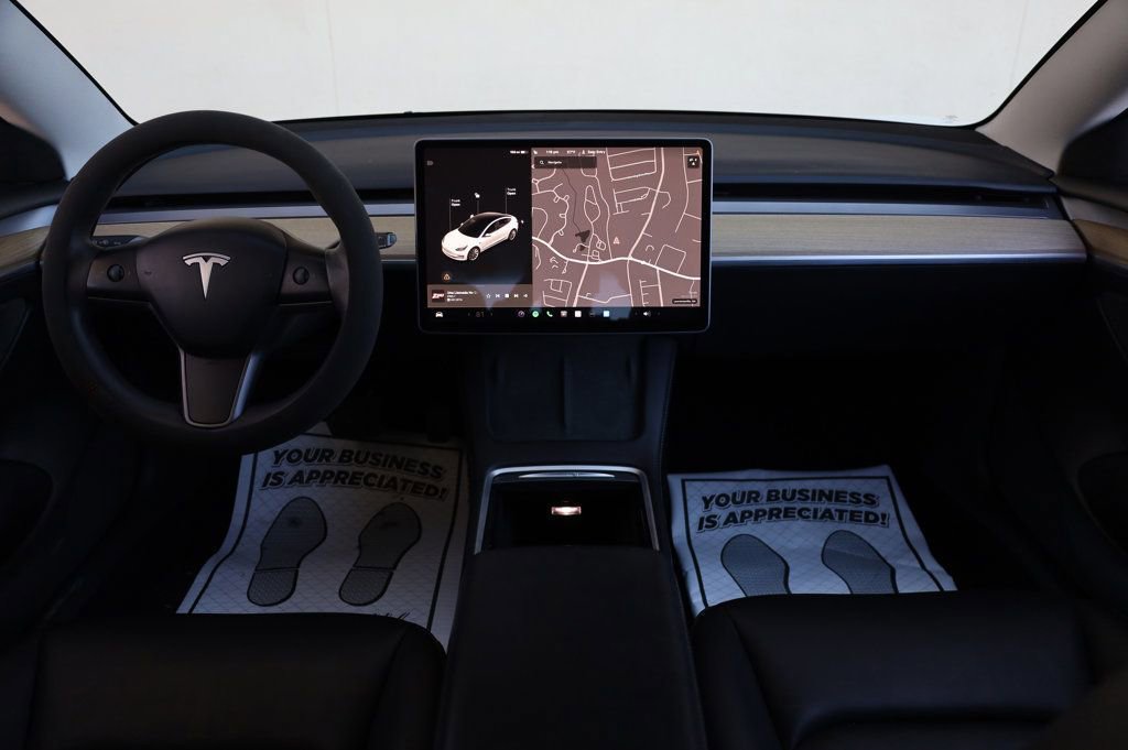 Used 2023 Tesla Model 3 Standard Range image 25