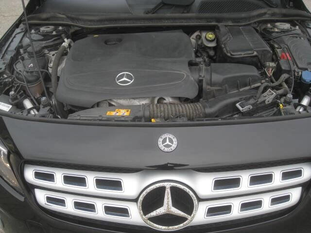 Used 2019 Mercedes-Benz GLA 250 4MATIC image 27