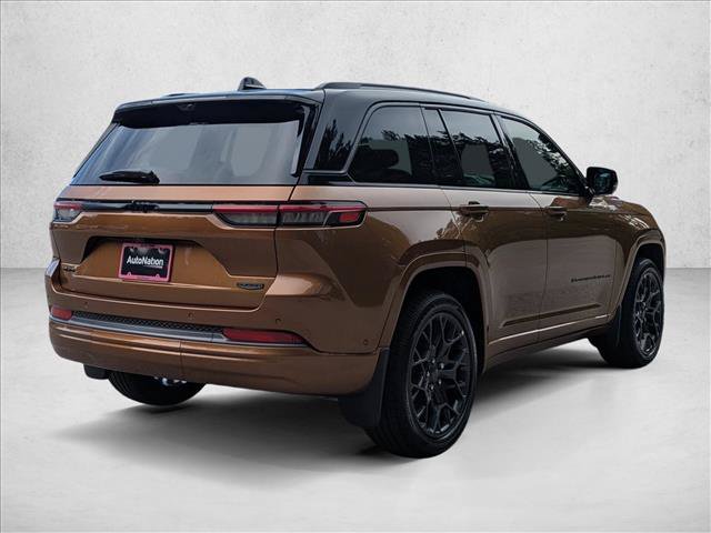 New 2026 Jeep Grand Cherokee Summit w/ Obsidian Package AWD/4WD image 2