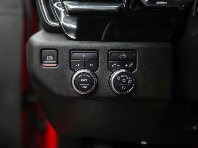 Used 2025 GMC Sierra 2500 SLE AWD/4WD image 30