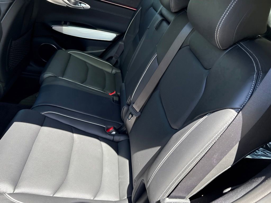 New 2026 Genesis GV70 2.5T Advanced AWD/4WD image 10