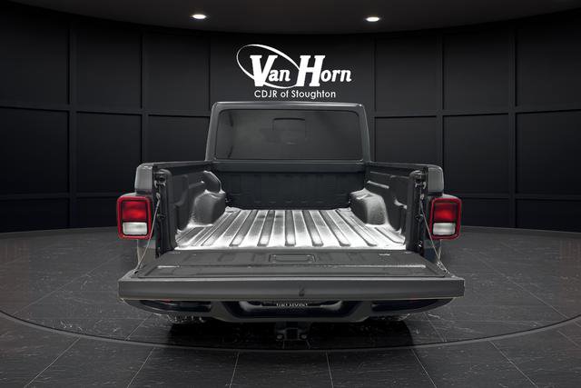 Used 2021 Jeep Gladiator Sport image 12