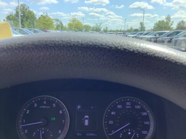 Used 2017 Hyundai Tucson SE w/ SE Popular Package 02 AWD/4WD image 32