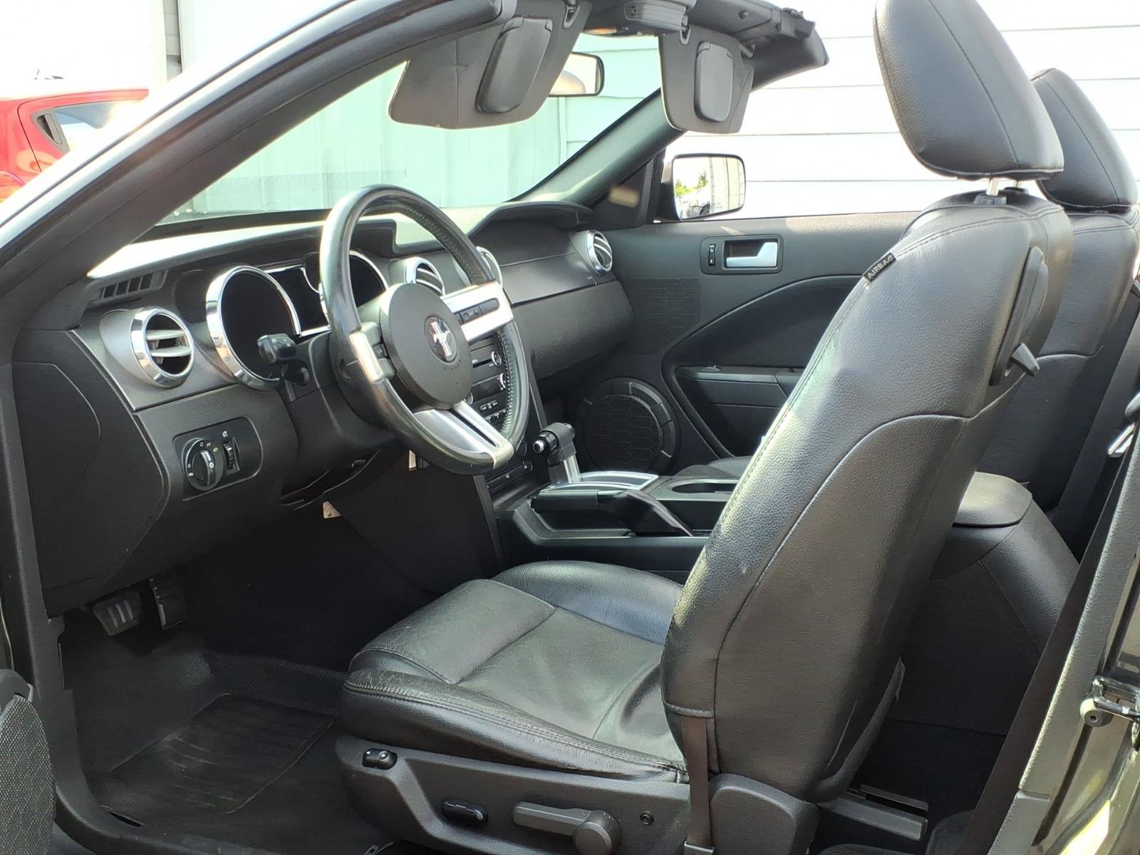 Used 2008 Ford Mustang Premium RWD image 6